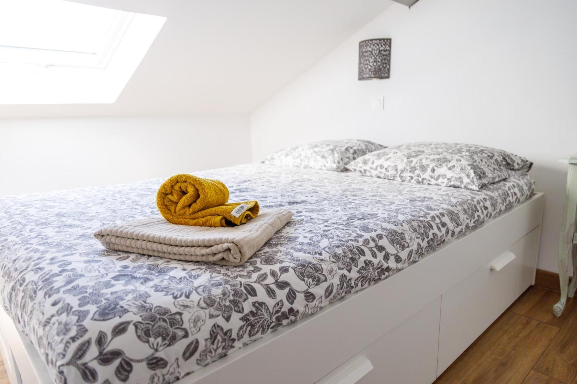 T3 Residence De Tourisme Voltaire Hyères Екстериор снимка